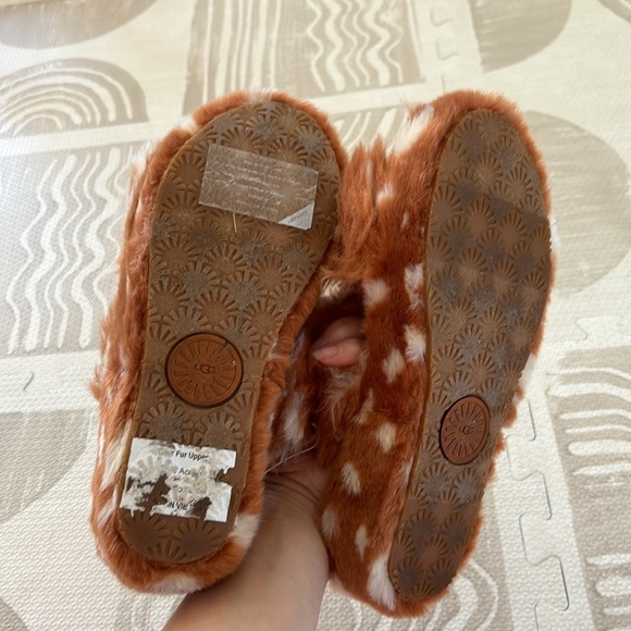 UGG OH YEAH SLIPPERS BROWN AND WHITE - Picture 4 of 4